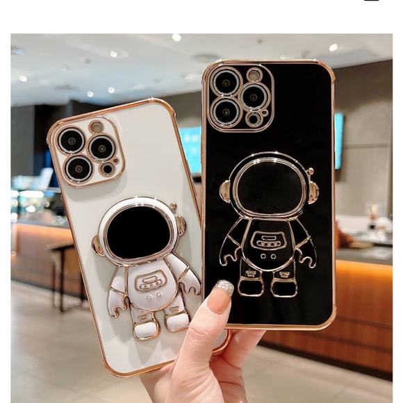 iPhone case - Picture 3 of 6